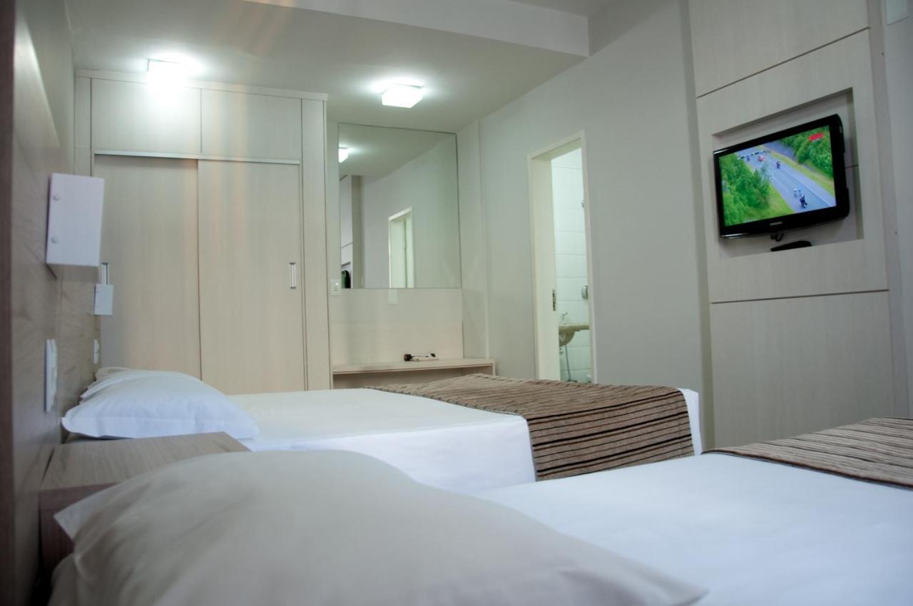 Hotel Linhatur Linhares Extérieur photo